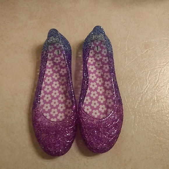 Flats - Picture 4 of 4